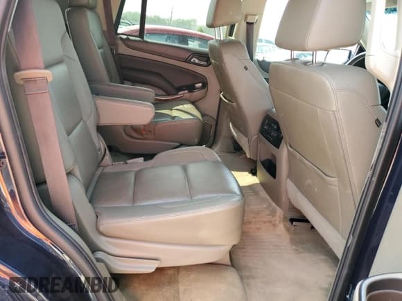 ✅ 2017 Chevrolet Tahoe Premier • VIN: 1GNSKCKC6HR241670 • Лот: 71445705. Опубликован ранее на Copart с пробегом 107 021 миль. Бесплатный доступ к архиву аукционных продаж из США и подробный отчёт об истории автомобиля на DreamBid. Изображение 11.