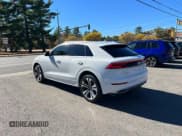 ✅ 2019 Audi Q8 Prestige • VIN: WA1CVAF17KD015377 • Lot: 87127005. Wystawiony na Copart z przebiegiem 169 297 mil. Bezpłatny archiwum sprzedaży aukcyjnych z USA i szczegółowy raport historii pojazdu na DreamBid. Zdjęcie 3.