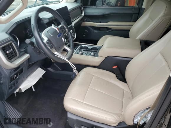 ✅ 2023 Ford Expedition Max XLT • VIN: 1FMJK1J81PEA12143 • Lot: 80489785. Listed on Copart with 52,095 mi. Free auction sales archive from the USA and detailed vehicle history report at DreamBid. Image 7.