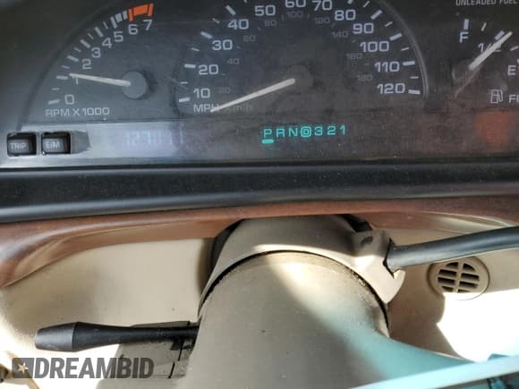 ✅ 1999 Oldsmobile 88 LS • VIN: 1G3HN52K8X4811385 • Lot: 50010315. Listed on Copart with 127,011 mi. Free auction sales archive from the USA and detailed vehicle history report at DreamBid. Image 9.
