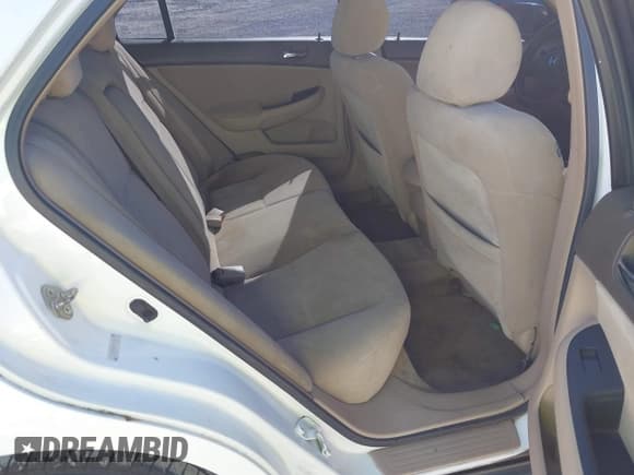 ✅ 2005 Honda Accord LX • VIN: 1HGCM56405A018414 • Lot: 43656576. Wystawiony na IAAI z przebiegiem 354 711 mil. Bezpłatny archiwum sprzedaży aukcyjnych z USA i szczegółowy raport historii pojazdu na DreamBid. Zdjęcie 8.