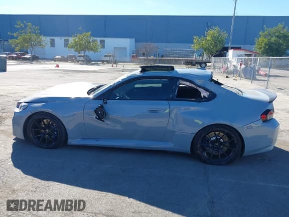 ✅ 2023 BMW M2 • VIN: 3MF13DM06P8D49660 • Lot: 41279067. Listed on IAAI with 14,795 mi. Free auction sales archive from the USA and detailed vehicle history report at DreamBid. Image 14.