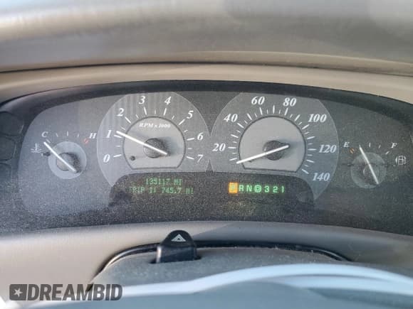 ✅ 2004 Buick Park Avenue • VIN: 1G4CW54K844116285 • Lot: 48361575. Wystawiony na Copart z przebiegiem 135 117 mil. Bezpłatny archiwum sprzedaży aukcyjnych z USA i szczegółowy raport historii pojazdu na DreamBid. Zdjęcie 9.