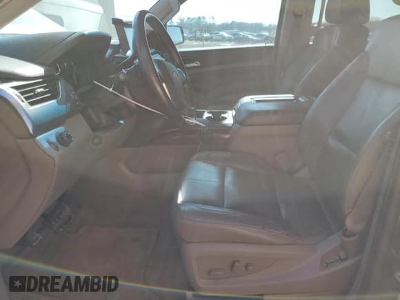 ✅ 2015 Chevrolet Suburban LT • VIN: 1GNSCJKC2FR567206 • Lot: 44013754. Wystawiony na Copart z przebiegiem 190 371 mil. Bezpłatny archiwum sprzedaży aukcyjnych z USA i szczegółowy raport historii pojazdu na DreamBid. Zdjęcie 7.