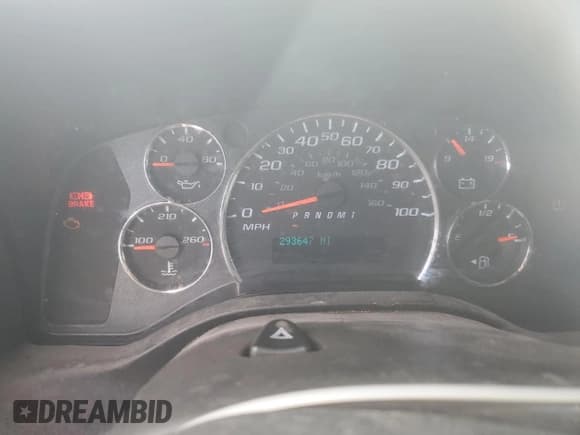 ✅ 2020 Chevrolet Express Cargo • VIN: 1GCWGAFPXL1252272 • Lot: 62793995. Listed on Copart with 293,647 mi. Free auction sales archive from the USA and detailed vehicle history report at DreamBid. Image 9.