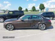 ✅ 2017 Mercedes-Benz C 300 • VIN: 55SWF4JBXHU222573 • Lot: 42968468. Wystawiony na IAAI z przebiegiem 115 217 mil. Bezpłatny archiwum sprzedaży aukcyjnych z USA i szczegółowy raport historii pojazdu na DreamBid. Zdjęcie 14.