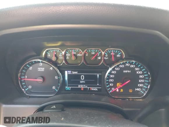 ✅ 2019 Chevrolet Silverado 1500 LT • VIN: 2GCRCPEC1K1108399 • Lot: 42600366. Wystawiony na IAAI z przebiegiem 81 617 mil. Bezpłatny archiwum sprzedaży aukcyjnych z USA i szczegółowy raport historii pojazdu na DreamBid. Zdjęcie 7.