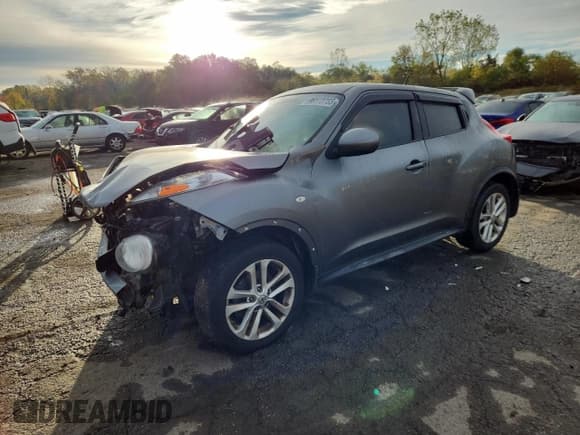 ✅ 2013 Nissan Juke S • VIN: JN8AF5MV7DT212537 • Лот: 86173755. Опубликован ранее на Copart с пробегом Не указан. Бесплатный доступ к архиву аукционных продаж из США и подробный отчёт об истории автомобиля на DreamBid. Изображение 1.