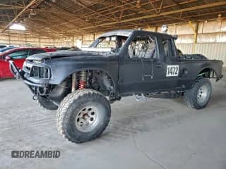 ✅ 1994 Ford Ranger Splash • VIN: 1FTDR15X7RPA82025 • Lot: 95190055. Wystawiony na Copart z przebiegiem Nie podano. Bezpłatny archiwum sprzedaży aukcyjnych z USA i szczegółowy raport historii pojazdu na DreamBid. Zdjęcie 1.