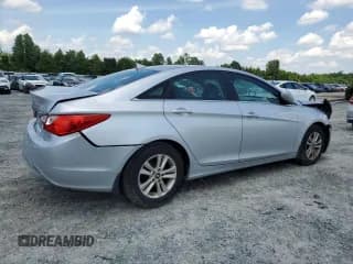 ✅ 2013 Hyundai Sonata GLS • VIN: 5NPEB4AC4DH671793 • Lot: 57382104. Listed on Copart with 40,139 mi. Free auction sales archive from the USA and detailed vehicle history report at DreamBid. Image 3.