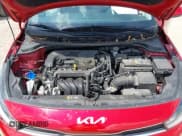 ✅ 2022 Kia Rio S • VIN: 3KPA25AD4NE481771 • Lot: 42954270. Wystawiony na IAAI z przebiegiem 43 612 mil. Bezpłatny archiwum sprzedaży aukcyjnych z USA i szczegółowy raport historii pojazdu na DreamBid. Zdjęcie 10.