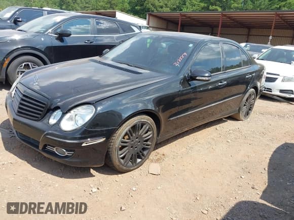✅ 2007 Mercedes-Benz E 350 • VIN: WDBUF87X57X217559 • Лот: 42588093. Опубликован ранее на IAAI с пробегом Не указан. Бесплатный доступ к архиву аукционных продаж из США и подробный отчёт об истории автомобиля на DreamBid. Изображение 2.