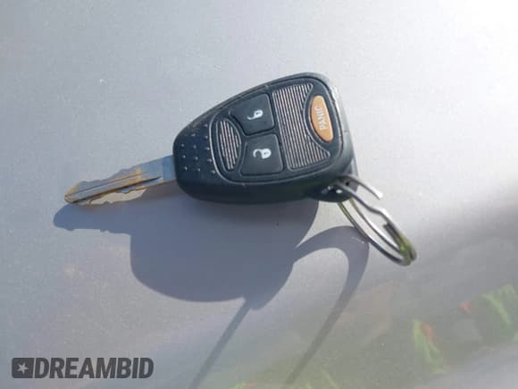 ✅ 2011 Dodge Caliber Mainstreet • VIN: 1B3CB3HA6BD121246 • Lot: 43602283. Wystawiony na IAAI z przebiegiem 183 423 mil. Bezpłatny archiwum sprzedaży aukcyjnych z USA i szczegółowy raport historii pojazdu na DreamBid. Zdjęcie 11.