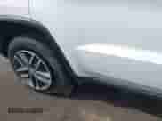 2018 Jeep Grand Cherokee Limited z VIN 1C4RJEBGXJC212500, wystawiony jako IAAI lot #43072274 z przebiegiem 38 696 mil mil oraz . Historia ofert i sprzedaży dostępna na DreamBid. Obrazek 19.