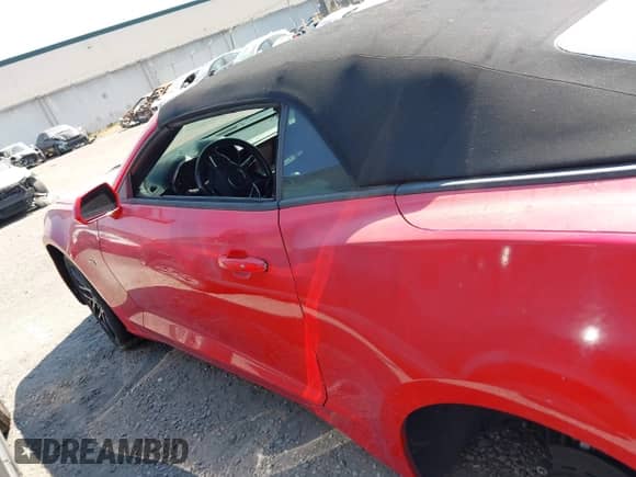 2017 Chevrolet Camaro 1SS с VIN 1G1FF3D77H0208916, выставлен на аукционе IAAI как лот 42569740 с пробегом Не указан миль и . История ставок и продаж доступна на DreamBid. Изображение 15.