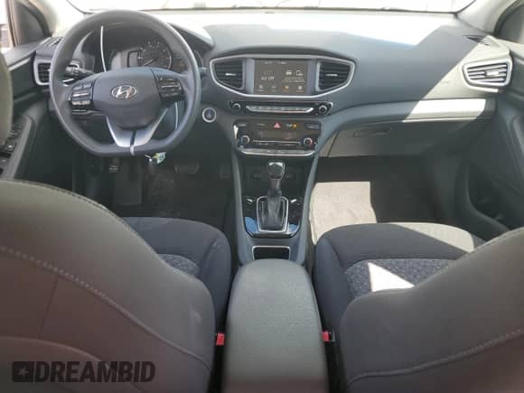2019 Hyundai Ioniq Blue с VIN KMHC65LC5KU155584, выставлен на аукционе Copart как лот 77631544 с пробегом 54 986 миль миль и Списание • Salvage title. История ставок и продаж доступна на DreamBid. Изображение 8.
