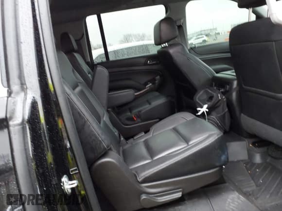 ✅ 2020 GMC Yukon XL SLT • VIN: 1GKS1GKC3LR161436 • Лот: 41546868. Опубликован ранее на IAAI с пробегом 116 292 миль. Бесплатный доступ к архиву аукционных продаж из США и подробный отчёт об истории автомобиля на DreamBid. Изображение 8.