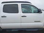 ✅ 2015 Toyota Tacoma • VIN: 3TMLU4EN3FM195773 • Lot: 43779441. Wystawiony na IAAI z przebiegiem 115 119 mil. Bezpłatny archiwum sprzedaży aukcyjnych z USA i szczegółowy raport historii pojazdu na DreamBid. Zdjęcie 13.