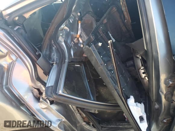 ✅ 2010 Mazda 3 i Touring • VIN: JM1BL1SG2A1303406 • Лот: 84238375. Опубликован ранее на Copart с пробегом Не указан. Бесплатный доступ к архиву аукционных продаж из США и подробный отчёт об истории автомобиля на DreamBid. Изображение 10.