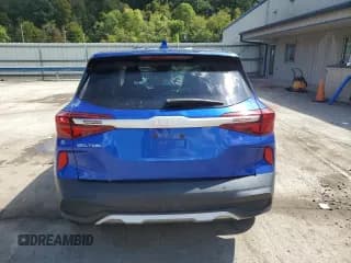 ✅ 2022 Kia Seltos LX • VIN: KNDEPCAA2N7238215 • Lot: 71961035. Wystawiony na Copart z przebiegiem 64 972 mil. Bezpłatny archiwum sprzedaży aukcyjnych z USA i szczegółowy raport historii pojazdu na DreamBid. Zdjęcie 6.