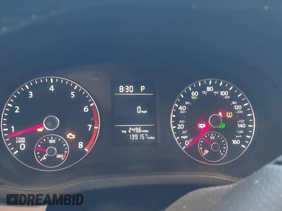 ✅ 2014 Volkswagen Passat S • VIN: 1VWAT7A34EC021644 • Lot: 42761604. Wystawiony na IAAI z przebiegiem 139 157 mil. Bezpłatny archiwum sprzedaży aukcyjnych z USA i szczegółowy raport historii pojazdu na DreamBid. Zdjęcie 7.