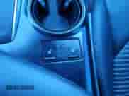 2019 Toyota Camry LE z VIN 4T1B11HK4KU272754, wystawiony jako Copart lot #89677255 z przebiegiem 148 423 mil mil oraz Czysty tytuł • Clean title. Historia ofert i sprzedaży dostępna na DreamBid. Obrazek 12.