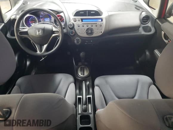 ✅ 2009 Honda Fit • VIN: JHMGE88219S025929 • Lot: 93420675. Listed on Copart with 182,658 mi. Free auction sales archive from the USA and detailed vehicle history report at DreamBid. Image 8.