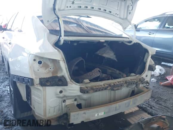 2020 Chevrolet Malibu Premier with VIN 1G1ZE5SX8LF028087, listed as a IAAI auction lot 42237793 with 181,449 mi miles and . Bid and sale history available at DreamBid. Image 22.