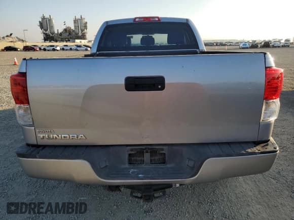 ✅ 2010 Toyota Tundra • VIN: 5TFRU5F16AX022537 • Lot: 83898814. Wystawiony na Copart z przebiegiem 362 170 mil. Bezpłatny archiwum sprzedaży aukcyjnych z USA i szczegółowy raport historii pojazdu na DreamBid. Zdjęcie 6.