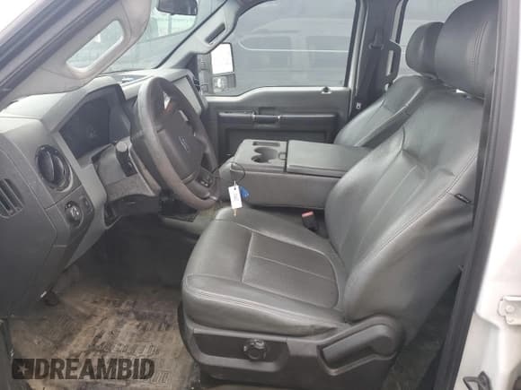 ✅ 2014 Ford F-350 XL • VIN: 1FT8W3CTXEEB10847 • Lot: 83065064. Wystawiony na Copart z przebiegiem 157 316 mil. Bezpłatny archiwum sprzedaży aukcyjnych z USA i szczegółowy raport historii pojazdu na DreamBid. Zdjęcie 7.