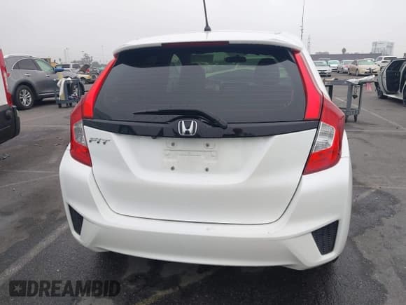 ✅ 2016 Honda Fit LX • VIN: JHMGK5H56GX008027 • Lot: 43690635. Listed on IAAI with 151,428 mi. Free auction sales archive from the USA and detailed vehicle history report at DreamBid. Image 16.