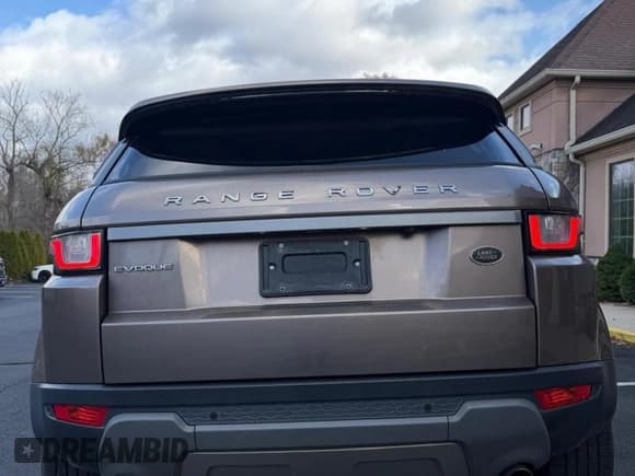 ✅ 2018 Land Rover Range Rover Evoque SE • VIN: SALVP2RX9JH317378 • Lot: 92663615. Listed on Copart with 122,511 mi. Free auction sales archive from the USA and detailed vehicle history report at DreamBid. Image 5.