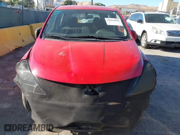 ✅ 2011 Nissan Versa SL • VIN: 3N1BC1CP3BL446294 • Lot: 42894844. Listed on IAAI with 118,410 mi. Free auction sales archive from the USA and detailed vehicle history report at DreamBid. Image 6.