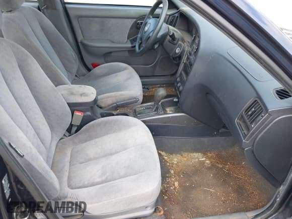 ✅ 2005 Hyundai Elantra GLS • VIN: KMHDN46D75U950579 • Lot: 42645961. Wystawiony na IAAI z przebiegiem 119 295 mil. Bezpłatny archiwum sprzedaży aukcyjnych z USA i szczegółowy raport historii pojazdu na DreamBid. Zdjęcie 5.