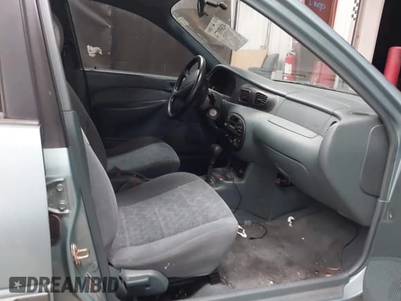 ✅ 1997 Ford Escort LX • VIN: 1FALP13P6VW268598 • Лот: 42699774. Опубликован ранее на IAAI с пробегом 70 377 миль. Бесплатный доступ к архиву аукционных продаж из США и подробный отчёт об истории автомобиля на DreamBid. Изображение 5.