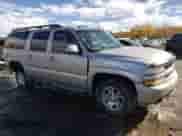 2004 Chevrolet Suburban Z71 z VIN 3GNFK16Z64G203614, wystawiony jako Copart lot #77475454 z przebiegiem 283 333 mil mil oraz Szkoda całkowita • Salvage title. Historia ofert i sprzedaży dostępna na DreamBid. Obrazek 4.