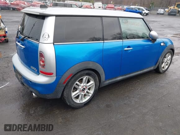 ✅ 2012 MINI Clubman S • VIN: WMWZG3C5XCTY32019 • Lot: 41924202. Wystawiony na IAAI z przebiegiem 58 078 mil. Bezpłatny archiwum sprzedaży aukcyjnych z USA i szczegółowy raport historii pojazdu na DreamBid. Zdjęcie 4.