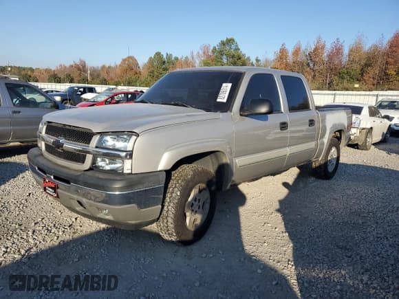 ✅ 2005 Chevrolet Silverado 1500 Z71 • VIN: 2GCEK13T551387443 • Лот: 82706014. Опубликован ранее на Copart с пробегом 338 670 миль. Бесплатный доступ к архиву аукционных продаж из США и подробный отчёт об истории автомобиля на DreamBid. Изображение 1.