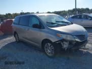 ✅ 2015 Toyota Sienna XLE • VIN: 5TDYK3DC4FS681031 • Лот: 43735777. Опубликован ранее на IAAI с пробегом Не указан. Бесплатный доступ к архиву аукционных продаж из США и подробный отчёт об истории автомобиля на DreamBid. Изображение 1.