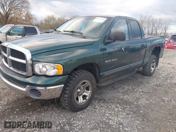 ✅ 2002 Dodge 1500 • VIN: 3D7HU18N42G115122 • Lot: 43629494. Listed on IAAI with 197,478 mi. Free auction sales archive from the USA and detailed vehicle history report at DreamBid. Image 2.