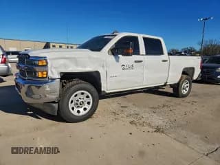 ✅ 2019 Chevrolet Silverado 2500HD Work Truck • VIN: 1GC1KREG9KF256694 • Lot: 94358935. Wystawiony na Copart z przebiegiem 195 511 mil. Bezpłatny archiwum sprzedaży aukcyjnych z USA i szczegółowy raport historii pojazdu na DreamBid. Zdjęcie 1.