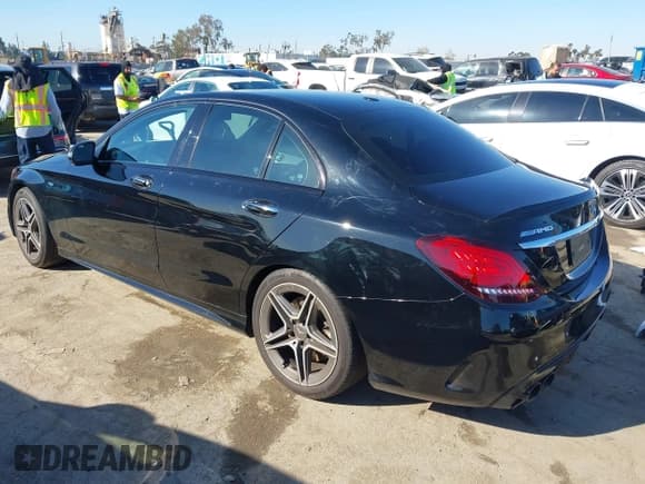 ✅ 2019 Mercedes-Benz C 43 AMG • VIN: 55SWF6EB1KU285008 • Lot: 41743022. Wystawiony na IAAI z przebiegiem 83 640 mil. Bezpłatny archiwum sprzedaży aukcyjnych z USA i szczegółowy raport historii pojazdu na DreamBid. Zdjęcie 3.