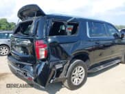 ✅ 2022 Chevrolet Suburban LT • VIN: 1GNSKCKD1NR192219 • Lot: 42829255. Listed on IAAI with 214,477 mi. Free auction sales archive from the USA and detailed vehicle history report at DreamBid. Image 17.