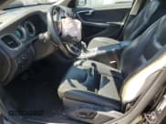 ✅ 2013 Volvo S60 T6 R-Design Platinum • VIN: YV1902FH3D2174231 • Лот: 68152355. Опубликован ранее на Copart с пробегом 156 831 миль. Бесплатный доступ к архиву аукционных продаж из США и подробный отчёт об истории автомобиля на DreamBid. Изображение 7.