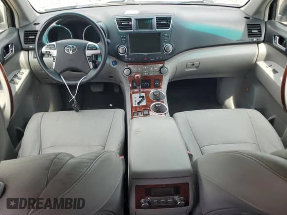 ✅ 2011 Toyota Highlander Limited • VIN: JTEDC3EH8B2001862 • Lot: 64017935. Listed on Copart with 122,548 mi. Free auction sales archive from the USA and detailed vehicle history report at DreamBid. Image 8.