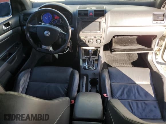 ✅ 2008 Volkswagen R32 • VIN: WVWKC71K98W152506 • Lot: 82190805. Listed on Copart with 168,139 mi. Free auction sales archive from the USA and detailed vehicle history report at DreamBid. Image 8.