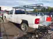 2011 Chevrolet Silverado 2500HD Work Truck z VIN 1GC0KVCG8BZ403514, wystawiony jako IAAI lot #43476303 z przebiegiem 224 583 mil mil oraz . Historia ofert i sprzedaży dostępna na DreamBid. Obrazek 3.