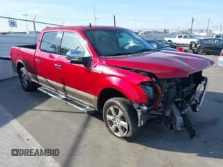 ✅ 2019 Ford F-150 XL • VIN: 1FTEW1C49KKE64825 • Lot: 41561142. Wystawiony na IAAI z przebiegiem 64 274 mil. Bezpłatny archiwum sprzedaży aukcyjnych z USA i szczegółowy raport historii pojazdu na DreamBid. Zdjęcie 1.