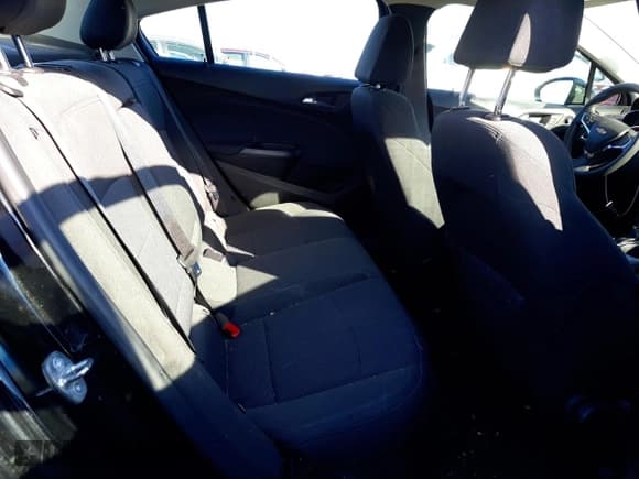 ✅ 2018 Chevrolet Cruze LT • VIN: 1G1BE5SM9J7201212 • Lot: 67447152. Listed on Copart with 79,321 mi. Free auction sales archive from the USA and detailed vehicle history report at DreamBid. Image 10.