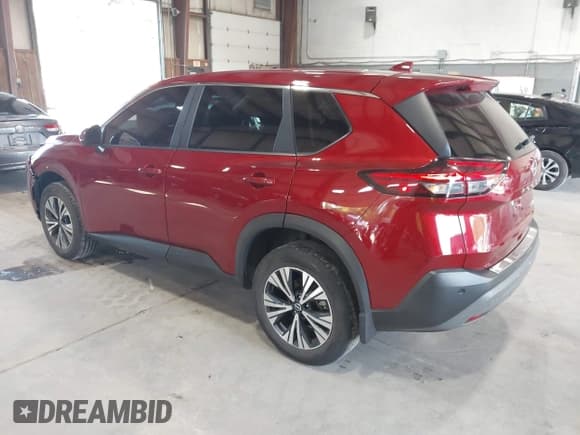 ✅ 2022 Nissan Rogue SV • VIN: 5N1BT3BB1NC670318 • Lot: 43138648. Wystawiony na IAAI z przebiegiem 31 046 mil. Bezpłatny archiwum sprzedaży aukcyjnych z USA i szczegółowy raport historii pojazdu na DreamBid. Zdjęcie 3.